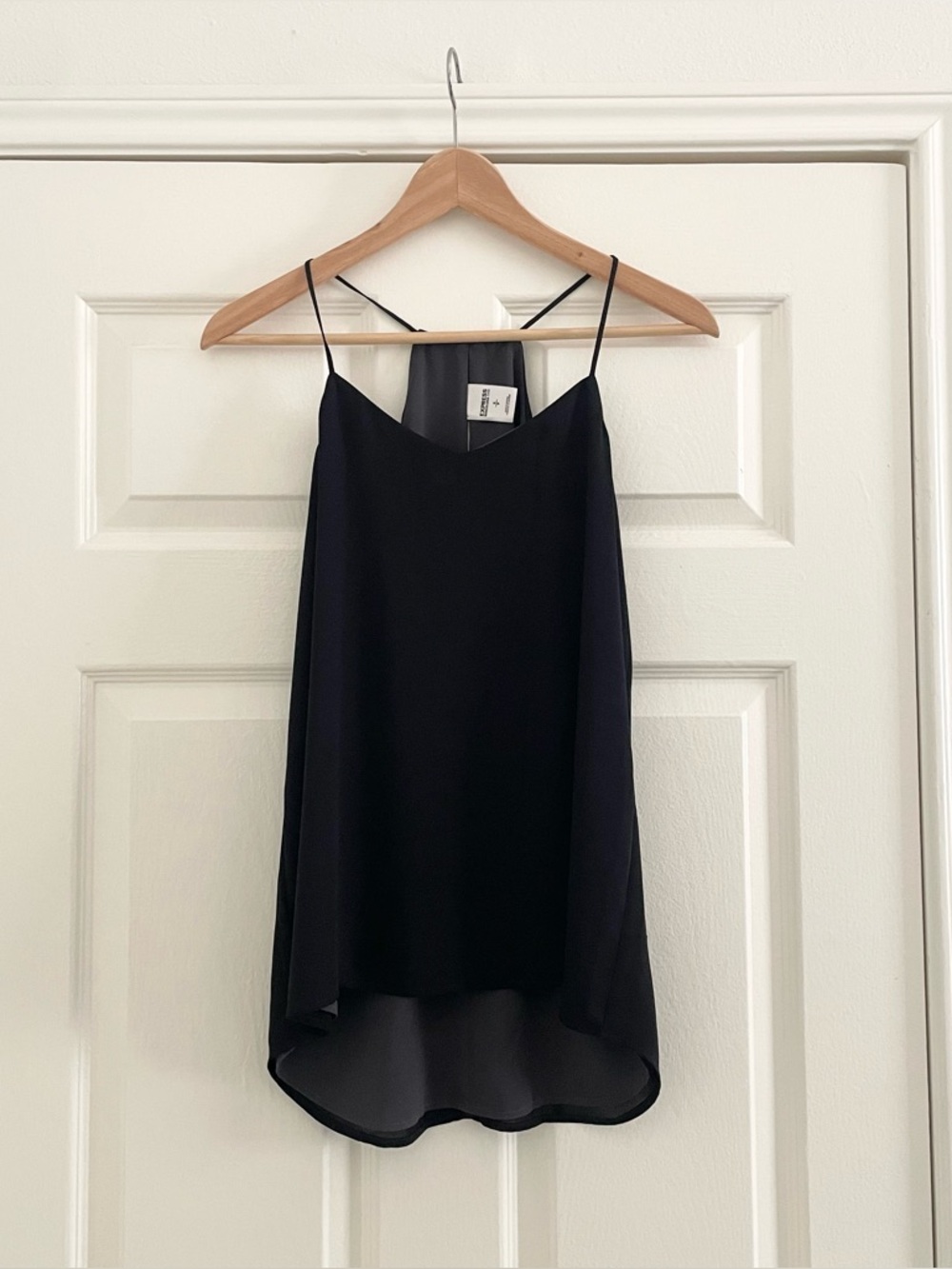 Express Barcelona Cami, Dusty Gray & Black, Small